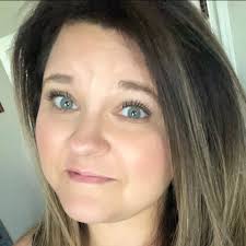 Hello everyone, I'm curious to know what laundry detergent you use. Do you  make your own, and if so, what's your recipe? I'm allergic to Red 40 and  want to avoid all