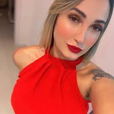 Vanessa Nunes's Instagram, Twitter & Facebook