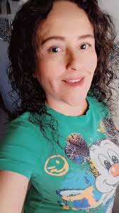 😍😍 Click the 'love' react if you love this photo of Tina!