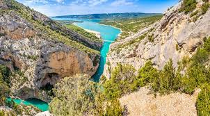 It stretches from the calm, horizontal landscapes it can be allocated to products or services: Verdon Natural Regional Park Site Officiel De L Office De Tourisme De Sainte Maxime