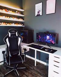 Breathtaking 30 Best Play Room Design Ideas For Expert Gamers Solutions Https 24homely Com Design D Computer Gaming Room Video Game Rooms Game Room Furniture