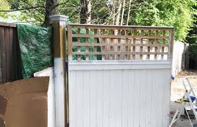 How To Paint A Wooden Fence With A Sprayer Wagner Diy Wood Fence Backyard Fences Stockade Fence