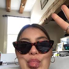 hannah elin baker (@hannahcantbake)