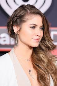 Issa Rae S Spiraling Jumbo Braid Is Perfect For Any Occasion Braided Hairstyles Easy Side Swept Hairstyles Big Box Braids Hairstyles