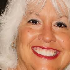 can someone restore old photo?