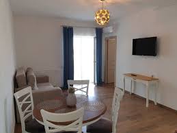 Situat in imediata apropriere a centrului pietona si a pietei unirii! Apartament 2 Camere De Vanzare Cartier Luceafarul Ap0864