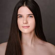 Carlos Alverio's Instagram, Twitter & Facebook