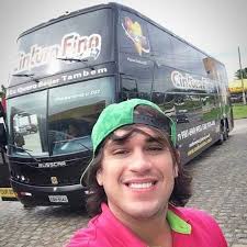 Cantor da Banda Cintura Fina morre em Aracaju