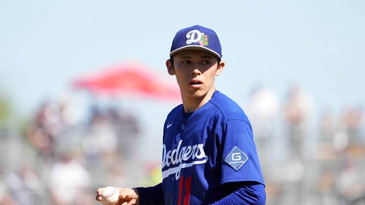 Dodgers Facing Roki Sasaki Question After Latest Development - Athlon