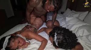 @porn_junkis video Tweet