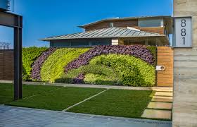 While i may be quick to point out that no garden is. 75 Beautiful Modern Vertical Garden Design Houzz Pictures Ideas May 2021 Houzz