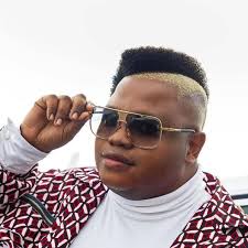 Play dj tira and discover followers on soundcloud | stream tracks, albums, playlists on desktop and mobile. Dladla Mshunqisi Tattoos His Logo On His Arm Ubetoo