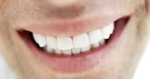 سويت تقويم أسنان من إسبوع و لدي أسنان مسوسة و طبقات من الجير أطلب من الدكتور إصلاحها فيرد أنها سوسة بدائية ولا تستحق أن تنظف! ØªÙØ³ÙŠØ± Ø±Ø¤ÙŠØ© Ø£Ø³Ù†Ø§Ù† Ø§Ù„Ù…ÙŠØª ÙÙŠ Ø§Ù„Ù…Ù†Ø§Ù… Ù…ÙˆÙ‚Ø¹ Ø§Ù„Ù†ÙØ§Ø¹ÙŠ