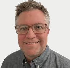 Daniel Pendleton's Instagram, Twitter & Facebook