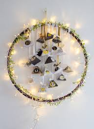 In den letzten jahren hat sich hulahooping zu einem richtigen trend entwickelt und die anzahl an verschiedenen reifen modellen auf dem markt ist mittlerweile. Hula Hoops Advent Calendar Flowers Desing Ideas