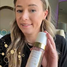 🌙 Welcome to Renelif! In just 15 seconds, hear from one of our delighted  users who experienced incredible skin transformation with the Renelif  Multi-Vitamins Night Facial Mask. 🌙 Key Benefits: