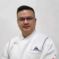 20+ "Christopher Bartolome" profiles