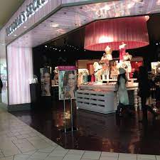 You'll have until your store closes on tuesday, 4/6 to pick up your order. Victoria S Secret Elmhurst Queens Center Mall