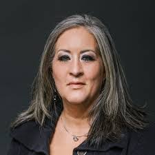 Dawn Shrader's Instagram, Twitter & Facebook