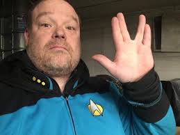 How many fingers do I have up?