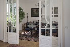 Buy the best and latest vintage modern decor on banggood.com offer the quality vintage modern decor on sale with worldwide free shipping. Apartment Design Inspiration Antique Furniture Meets Modern Design Archi Living Com