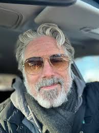 Vocalist seeking collaborative music project