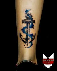Anchor tattoos are not just popular among sailors and navy men but it has stepped out and became one of the most popular tattoo designs in the world. Pin On Tattoos