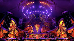 Bold Use of wysiwyg at Polsat SuperHit Festiwal Creates Pure Eye-Candy