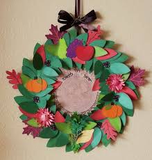Easy And Inspiring Homemade Sukkah Decoration Crafts For Sukkot Sukkot Crafts Jewish Crafts Sukkot Decorations
