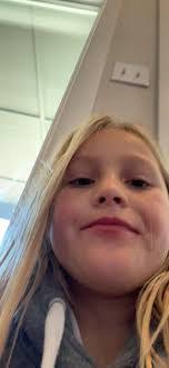 Sandra Elderkin's Instagram, Twitter & Facebook