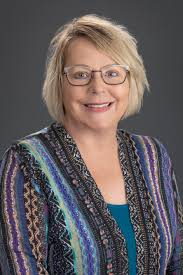 Kelly Flick's Instagram, Twitter & Facebook