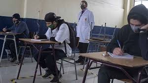 3 de marzo de 2021, 15:28asunción, 3 mar (prensa latina) más de un millón de alumnos de escuelas públicas paraguayas comenzaron el curso escolar 2021 mediante la combinación de clases presenciales y virtuales, informó hoy el gobierno. Clases Presenciales Las Comunas De Rm Que Proyectan El Regreso De Los Colegios El 1 De Marzo Emol Com