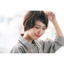 スパイラルパーマでクールに変身印象的になりましょう Hair