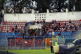 Студент факультета журналистики мэтт бакнер отчислен из гарварда за преступление, которого не совершал. Relacje Foto Video 31 08 02 09 Kibice Net