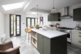 More than just a grocery store. 75 Beautiful Kitchen With White Splashback Ideas Designs July 2021 Houzz Uk
