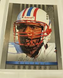 Tennessee Titans Steve McNair Auto 1997 Donruss Huge Trading Card