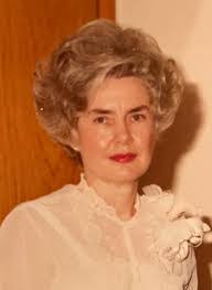 Ellen Wiley's Instagram, Twitter & Facebook