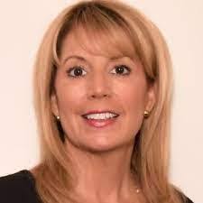 Linda Muraski's Instagram, Twitter & Facebook