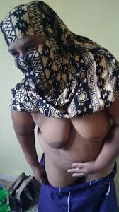 Madurai Homemade Secret Tamil Aunty Blowjob Sex Video