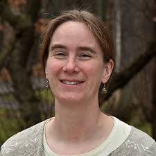 Elizabeth Jensen's Instagram, Twitter & Facebook