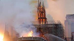 Extensive damage to the interior was prevented by its stone vaulted ceiling, which largely c. Du Nouveau Sur La Cause De L Incendie De Notre Dame De Paris