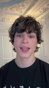 Pierre (@itspierreboo)’s videos with Autumn Leaves