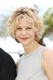 Meg Ryan Beach Waves Love Meg Ryan Hairstyles Short Wavy Haircuts Short Hair Styles