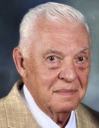 Suzanne Trent's Instagram, Twitter & Facebook