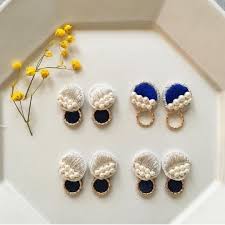 刺繍糸で作る簡単アクセサリーの作り方8つ 手作りピアス イヤリング belcy ハンドメイド イヤリング 作り方 手作りピアス ハンドメイド ピアス 作り方
