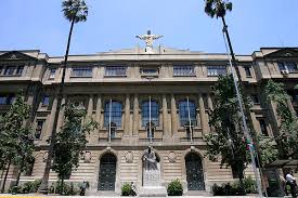 The initial goals odds is 2.25; Ranking Universidades Catolica Y De Chile Destacan Entre Las 10 Mejores De America Latina Emol Com