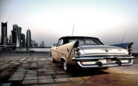 Chrysler 300 Old Classic Car Pictures For Desktop And Wallpaper Cool Old Cars Car Photos Hd Old Classic Cars