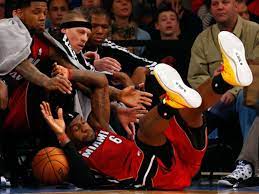 Heat S Lebron James Responds To Criticism From Bulls I Don T Flop Sports Illustrated