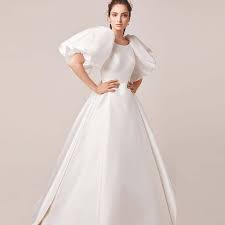 The dress is both simple and sexy. Simple A Line Wedding Dresses With O Neck Puff Sleeves Satin Bridal Gowns Custom Made Chapel Train Vestido De Noiva Buy At The Price Of 141 95 In Aliexpress Com Imall Com