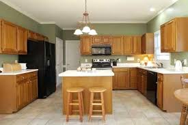 paint colors for kitchen walls with oak